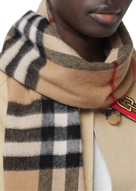 replica burberry giant check scarf|burberry scarf knock off.